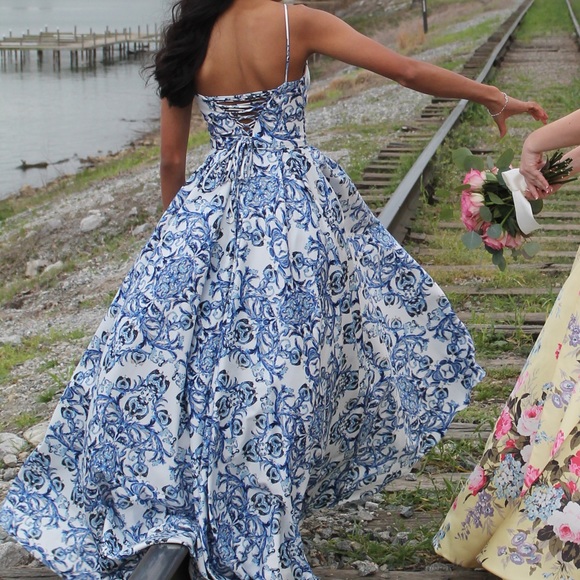 Prom Dress - Picture 2 of 4